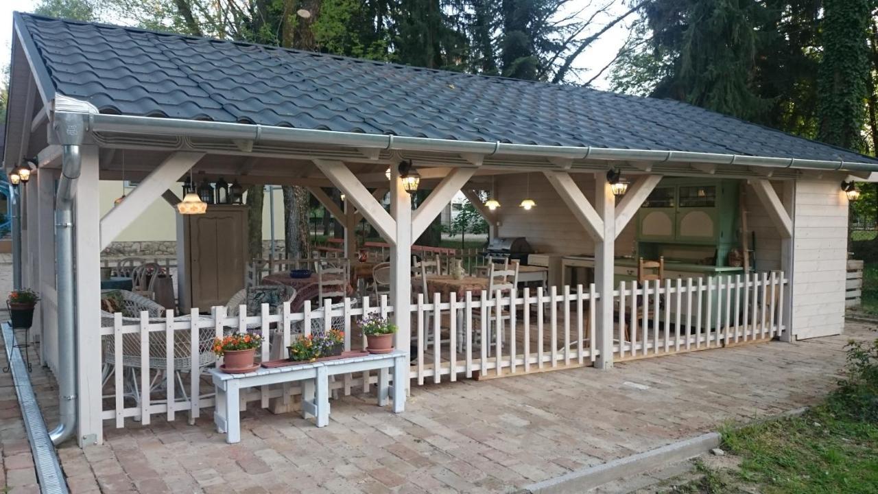 Balzsam apartmanház Harkány Exterior foto