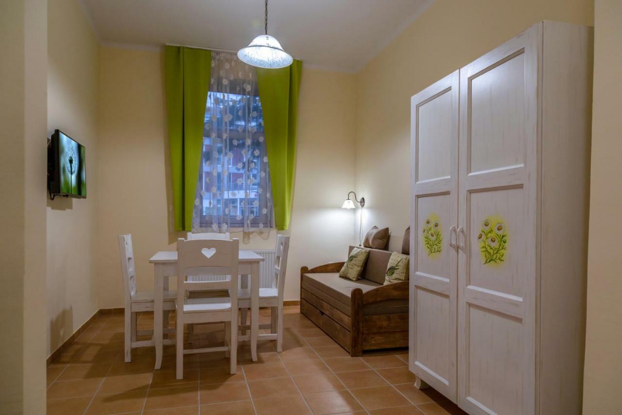 Balzsam apartmanház Harkány Exterior foto